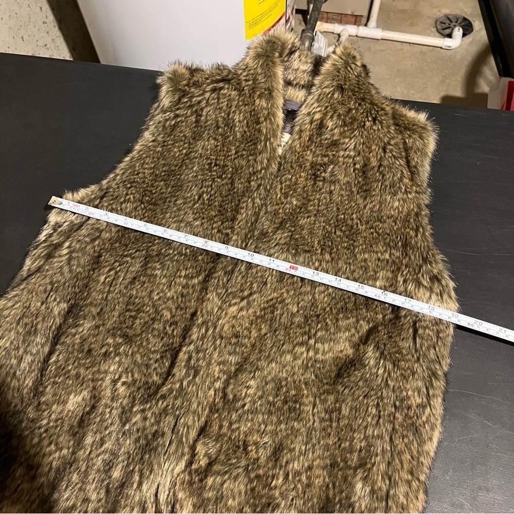 Abercrombie & Fitch Women's Sz L Faux Fur Brown and Tan Vest Lined - Picture 5 of 6